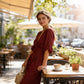 Elegant jumpsuit med V-hals og vide ben