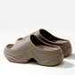 Dame minimalistiske komfortslippers med platåsåle