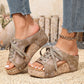 Peep-toe-sandaler med kilehæl for damer
