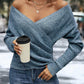 Elegant strikket topp med wrap‑over V‑hals for kvinner