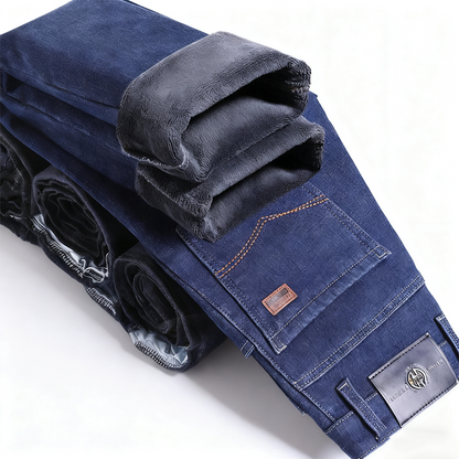 Varme rette jeans for menn med fôr