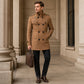 Dobbeltradet trenchcoat i slim fit for menn